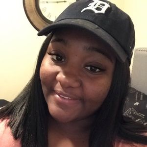 Meet your Posher, Cherica